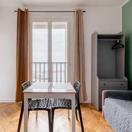 Vieux-port, Panier, Magnifique Avec Vue Sur Μασσαλία